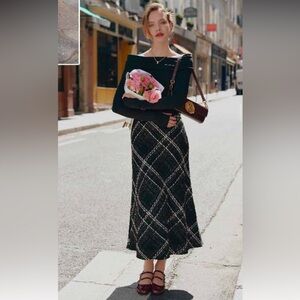 Petite Studio tweed skirt